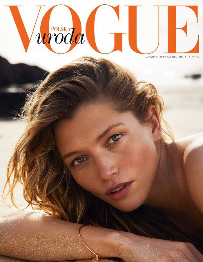Vogue Polska -                     2019-07-09                