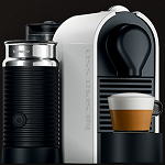 Ekspresy UMilk Nespresso reklamowane eventowo