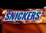 Orzechy na autobusach reklamują batony Snickers