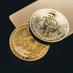 BinanceBitcoin-pexels-alesiakozik-6778581-150