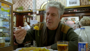 Kadr z programu „Anthony Bourdain: miejsca nieznane”