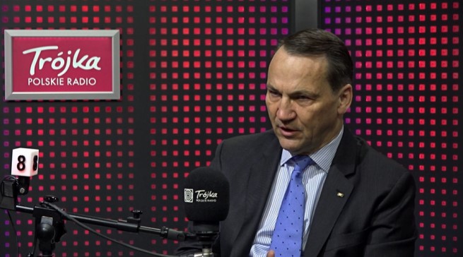 Minister spraw zagranicznych Radosław Sikorski w radiowej Trójce (fot. Polskie Radio)
