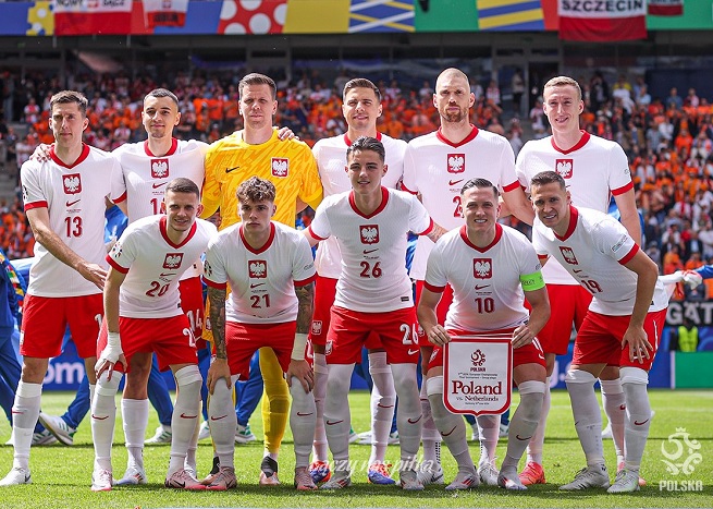 Reprezentacja Polski przed meczem na Euro 2024, fot. x.com/LaczyNasPilka