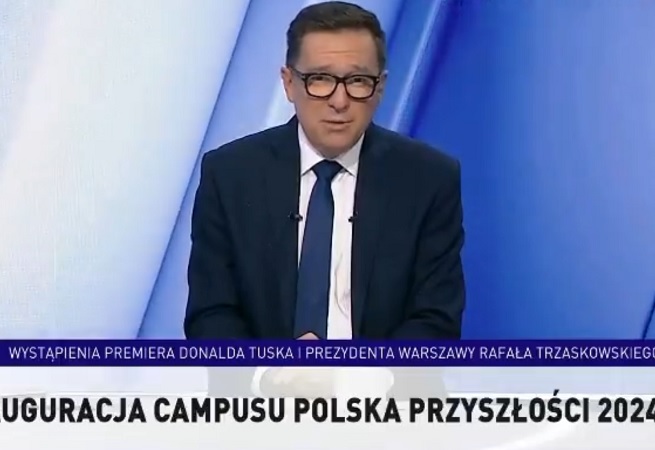 Maciej Jabłoński w studiu TVP Info 