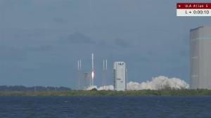 Start rakiety Atlas 5 z satelitami Amazona (fot. youtube.com/Spaceflight Now)