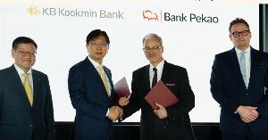 Podpisanie nowej umowy pomiędzy Pekao i KB Kookmin Bank; fot. materiały prasowe