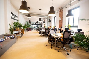 Przestrzeń co-workingowa McCann Poland przy ul. Hożej w Warszawie 