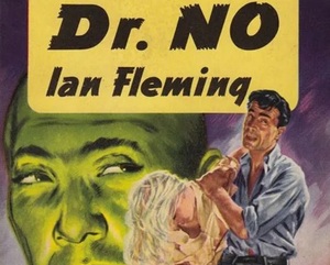Stare wydanie jednej z powieści Iana Fleminga o Jamesie Bondzie, fot. screen z amazona