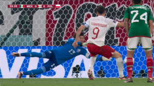 Robert Lewandowski podczas meczu Meksyk-Polska, fot. YouTube/screen