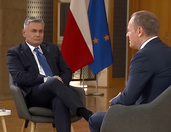 Marek Czyż podczas wywiadu z Donaldem Tuskiem, fot. screen z youtube / kancelaria premiera