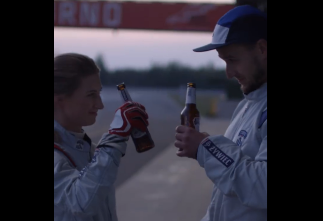 Małgorzata Rdest i Pasha w reklamie piwa Żywiec 0,0%